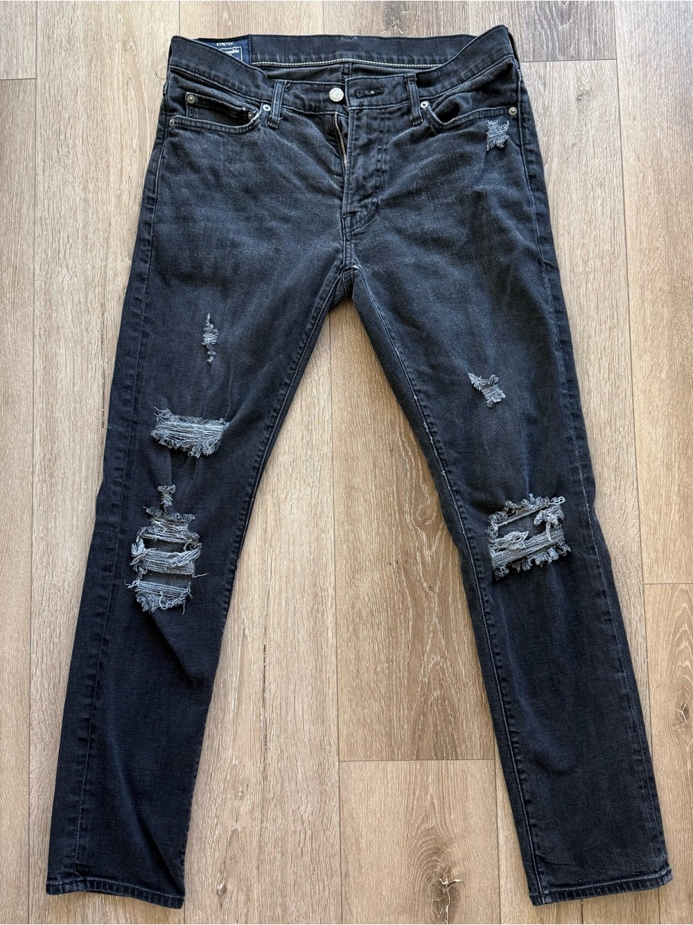 Men’s Abercrombie & Fitch Black Distressed Skinny Jeans 32x32